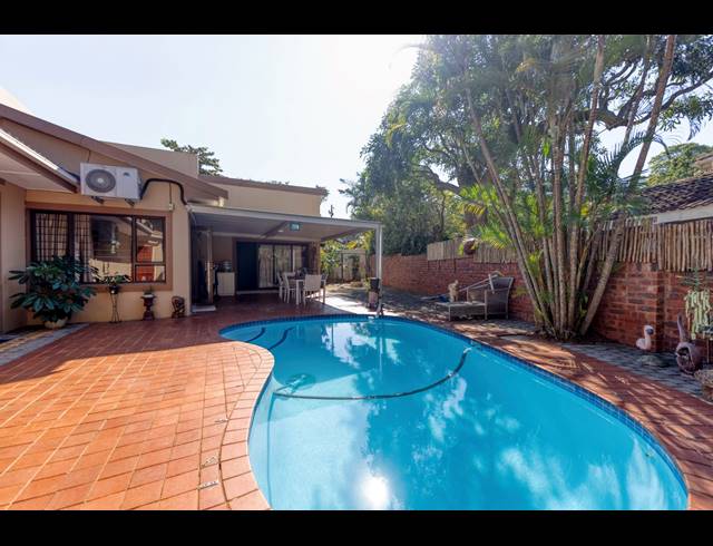 5 BEDROOM HOUSE FOR SALE IN BALLITO CENTRAL